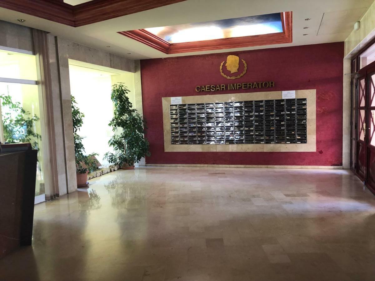 Imperator Apartment Marbella Exterior photo